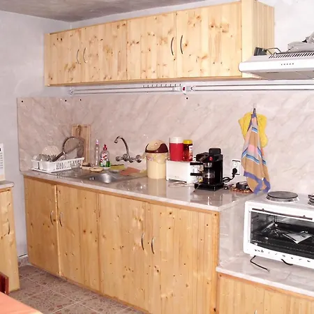 Guest house Pop Nikolovata Kushta 2*