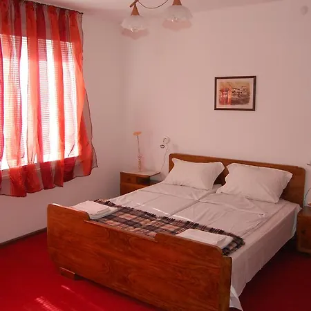 Guest house Pop Nikolovata Kushta